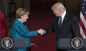 EPA/Michael Reynolds