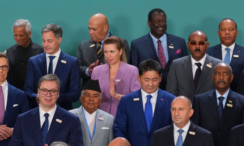 picture alliance / AP | Peter Dejong